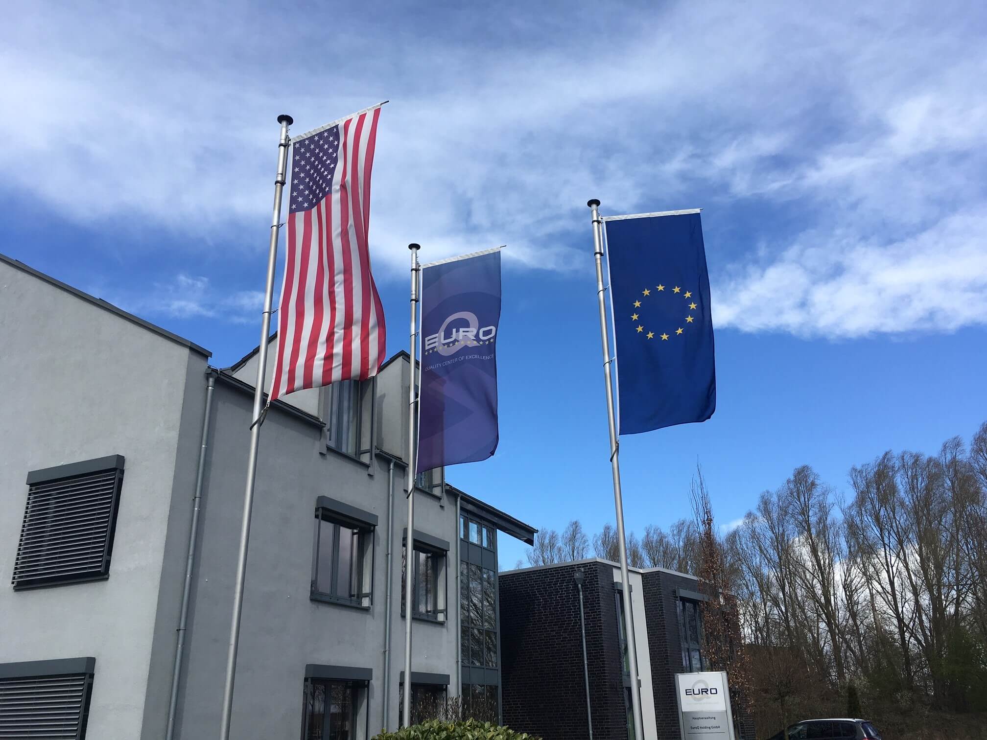 zeigt EuroQ in Emden von außen